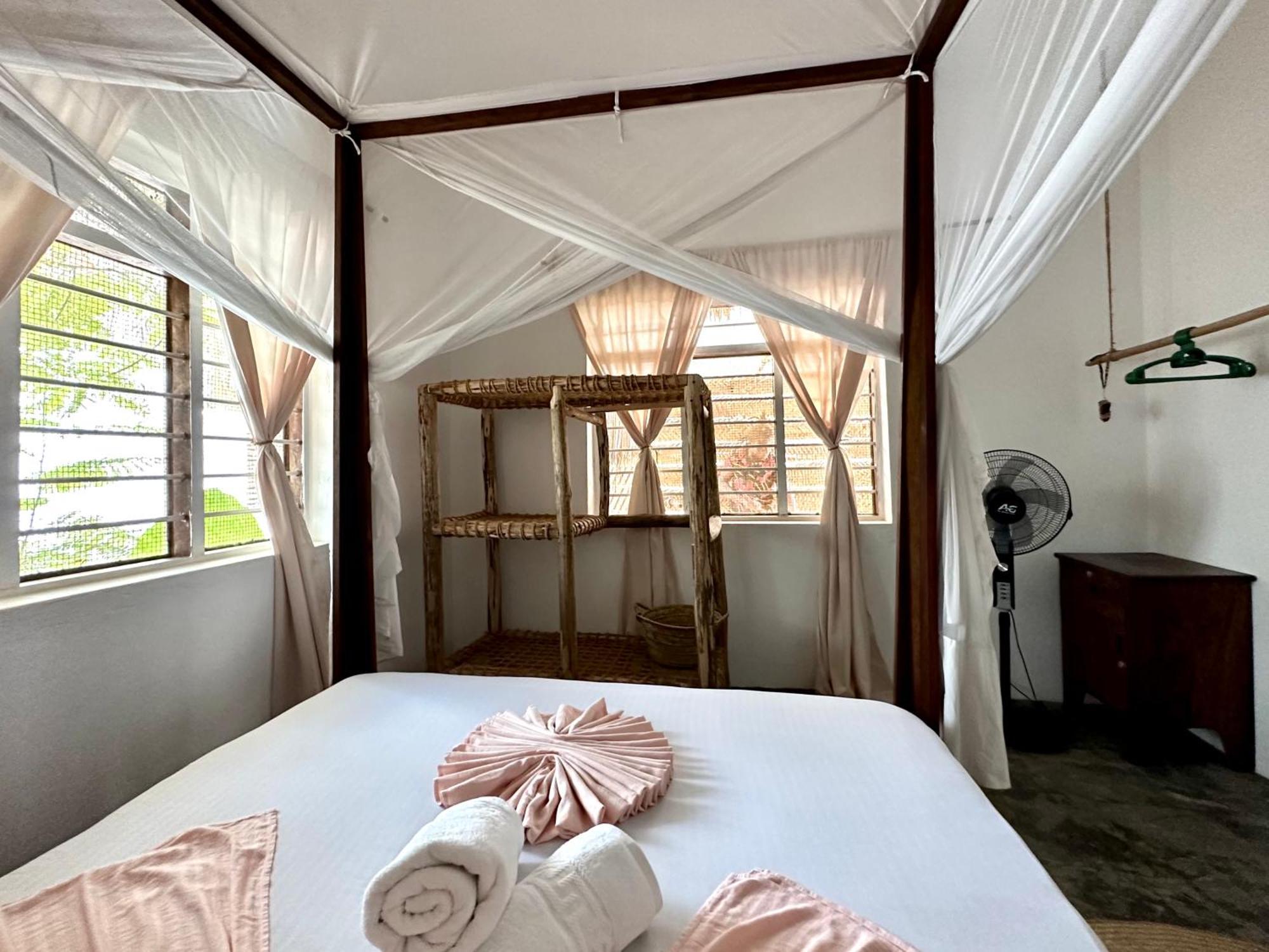 Bed and Breakfast Mlango Paje House II Екстер'єр фото